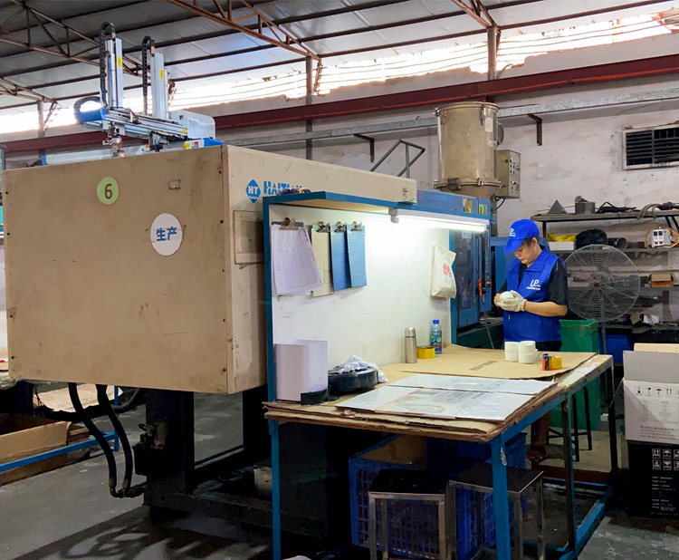 生活日用品模具案例